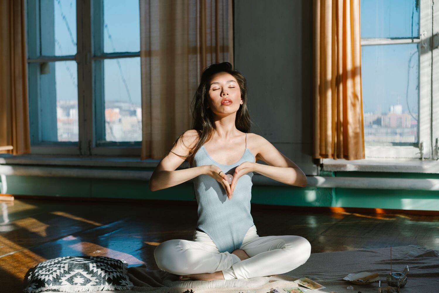 Vrouw-yoga-zen-ontspannen